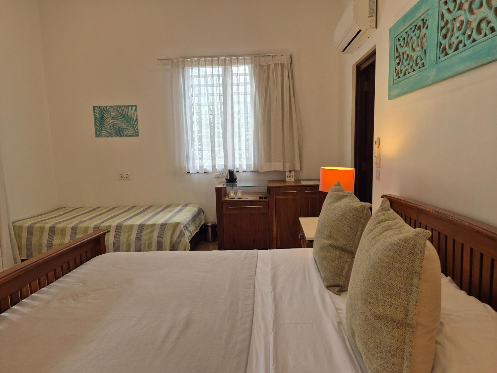 Shanti Ghar Guest House Tamarin Dış mekan fotoğraf